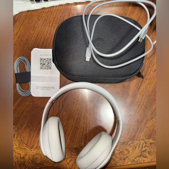 Beats Studio Pro (Sandstone) - Picture 13 of 13
